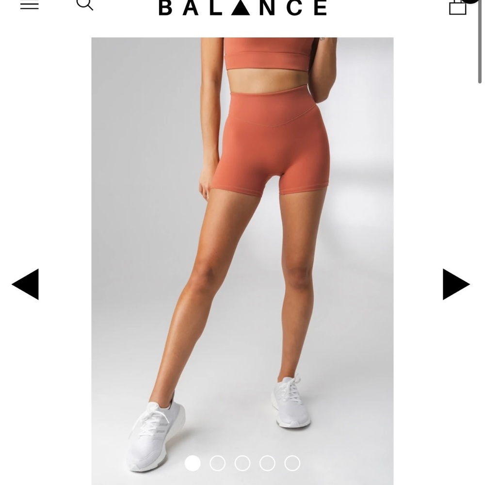 Balance Athletica cloud short, sandstone, size Large, EUC